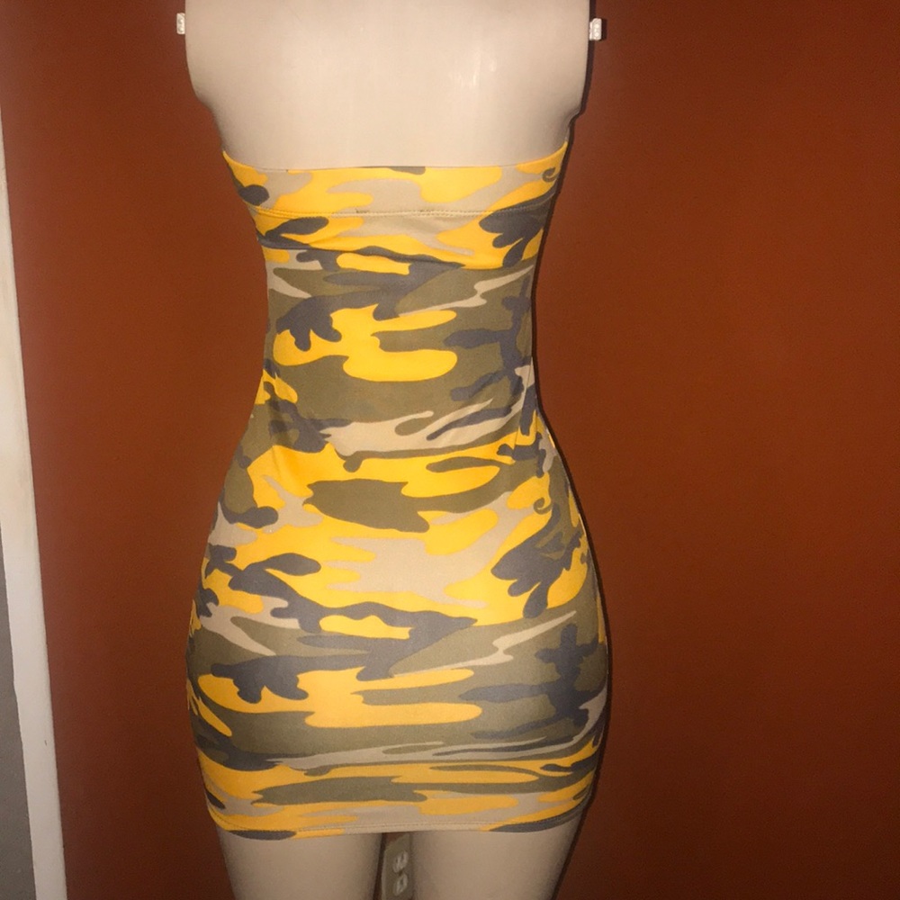 Dress - Picture 2 of 3